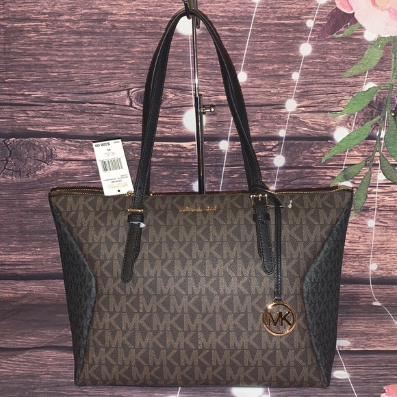Michael Kors Handbags - 🌺 MICHAEL KORS 🌺 CAROLINE BROWN BLACK SIGNATURE